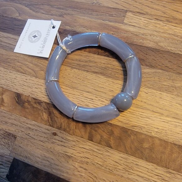 Meghan Brown Harry Gray Beaded Stretch Bracelet - Picture 11 of 12